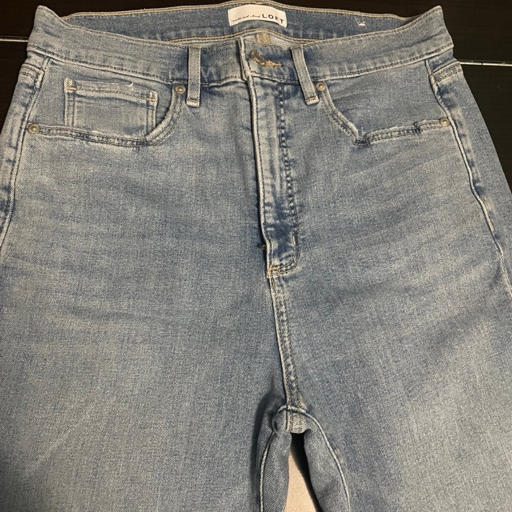 LOFT SIZE 28/6 SLIM FLARE WOMENS JEANS Light Wash INSEAM 32in EUC